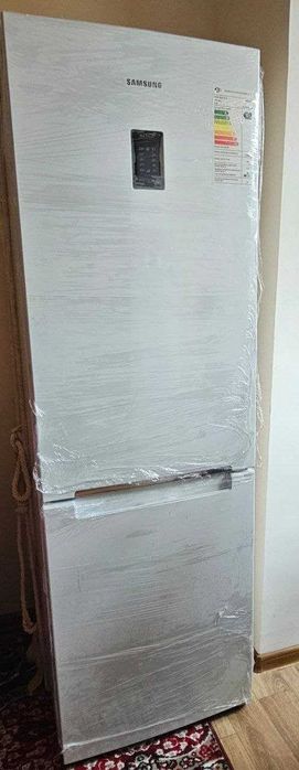 Samsung RB31FERNDWW — надёжный, No Frost