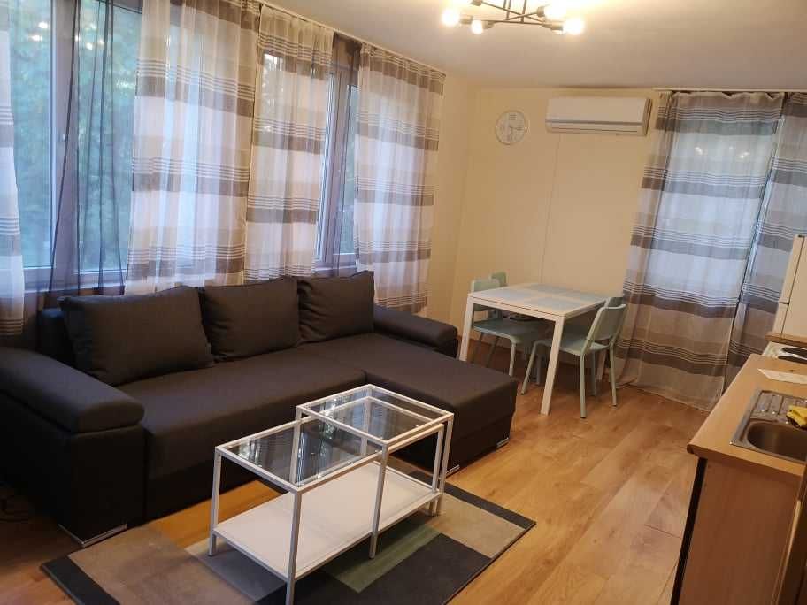 Дава се под наем Двустаен апартамент в София, Банишора - 60 кв.м за 348.84 € - Снимка #1