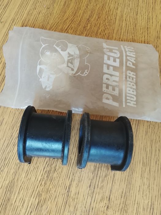 Продам втулку переднюю стабилизатор