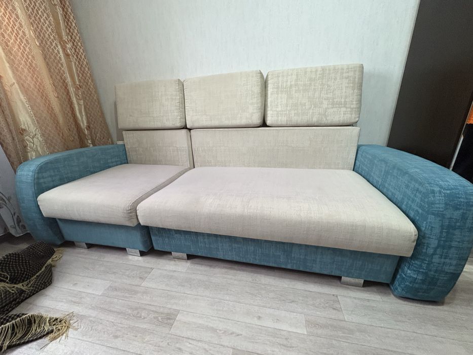 Продам хороший диван