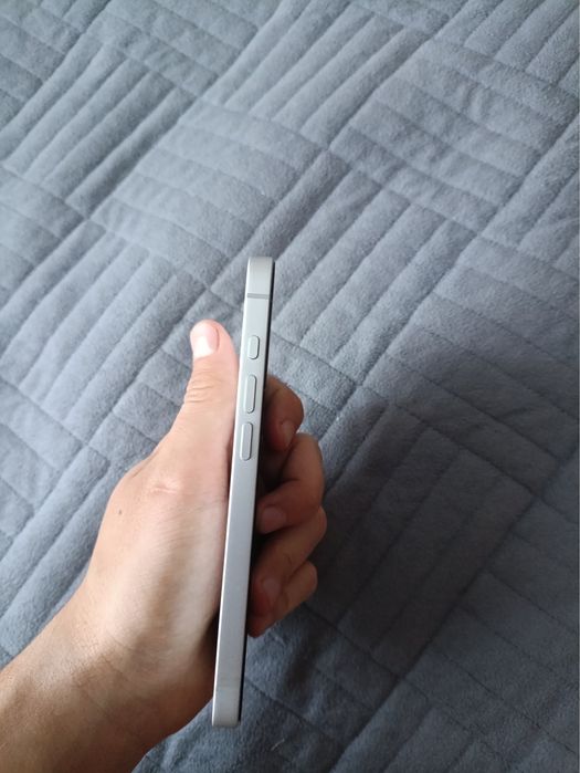IPhone 16e 100% АКБ
