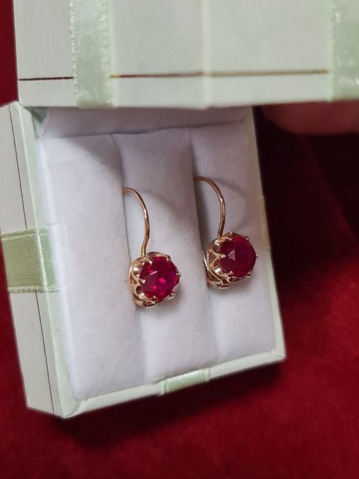 Золотые серьги Тюльпан с рубином 583 пробы