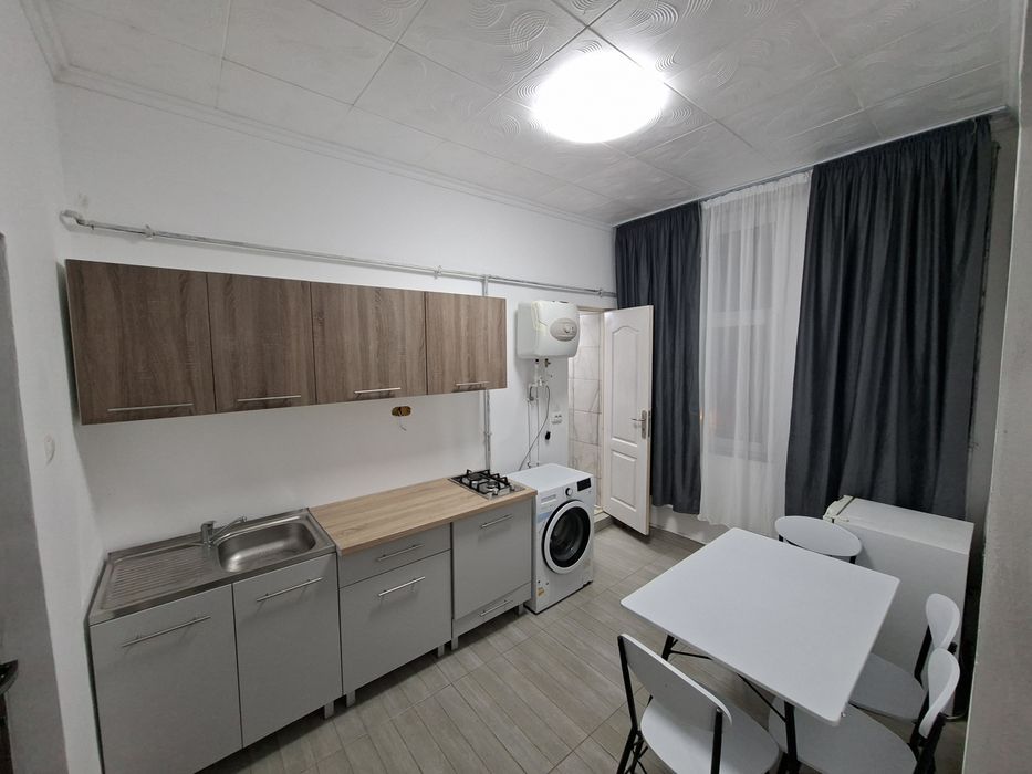 Inchiriez garsoniera zona centrala