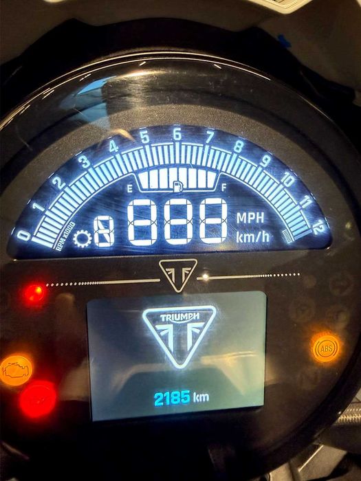 Motocicleta Triumph Trident 800 2026 Second | Finantare rapida