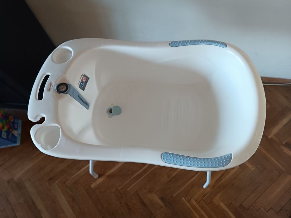 Бебешка вана Chipolino със стойка