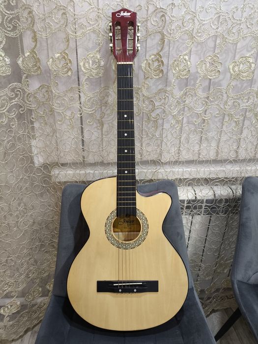 Гитара в отличном состоянии.