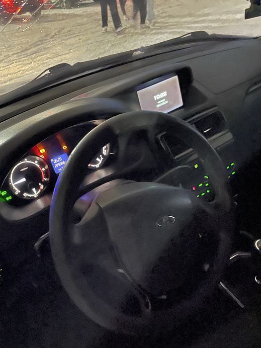 Лада приора 2 хайчбек