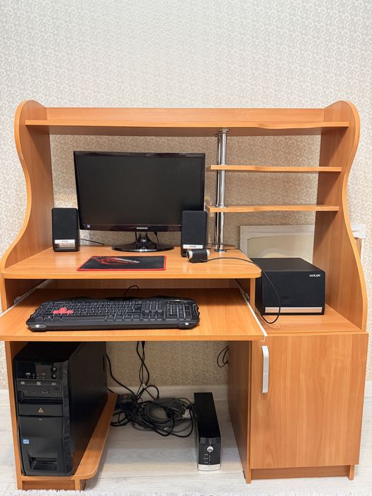 Компьютерный стол + компьютер