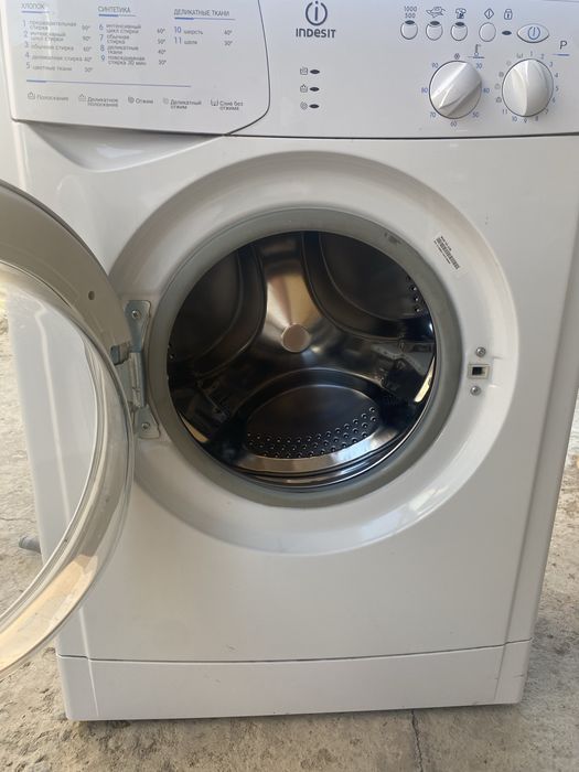 Стиральная машина indesit