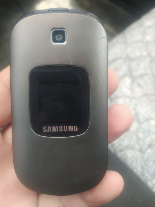 Samsung Gusto 2 .