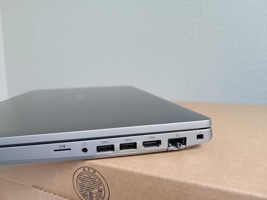 Ноутбук Dell Latitude 5511 core i-7 10850H RAM 16GB SSD 500GB + 1TB