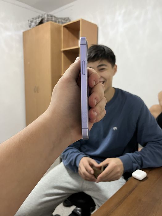 Айфон 12 мини  память 128 АКБ 77