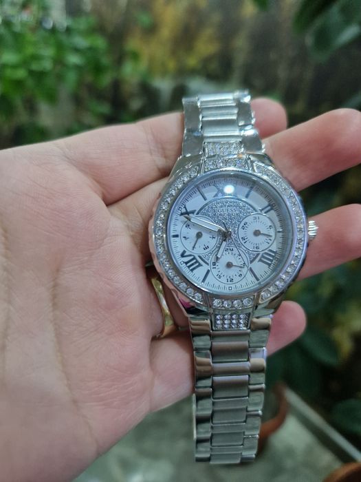 Ceas original Guess NEFUNCȚIONAL