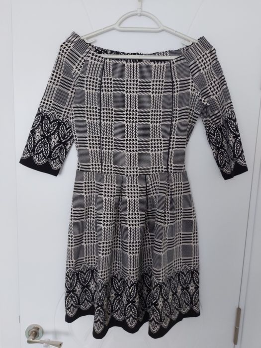 Дамски официални рокли