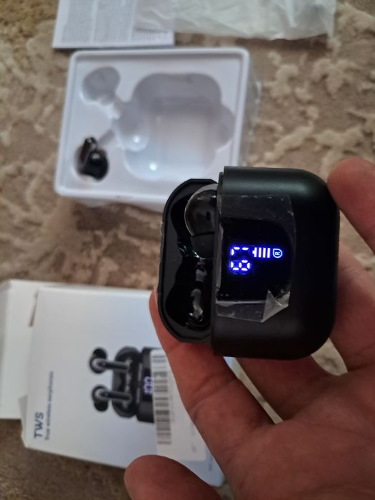 Căști bluetooth noi