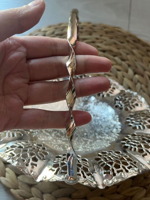 Посребрена фруктиера, поднос за плодове, Queen Anne от 80те, 24см