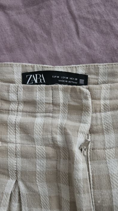 Zara pantaloni scurti M