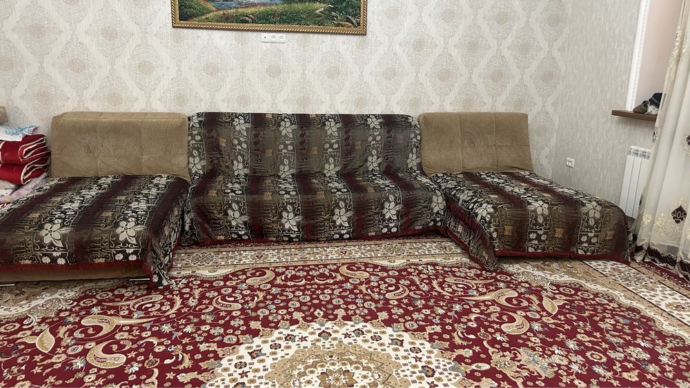 гостиный диван