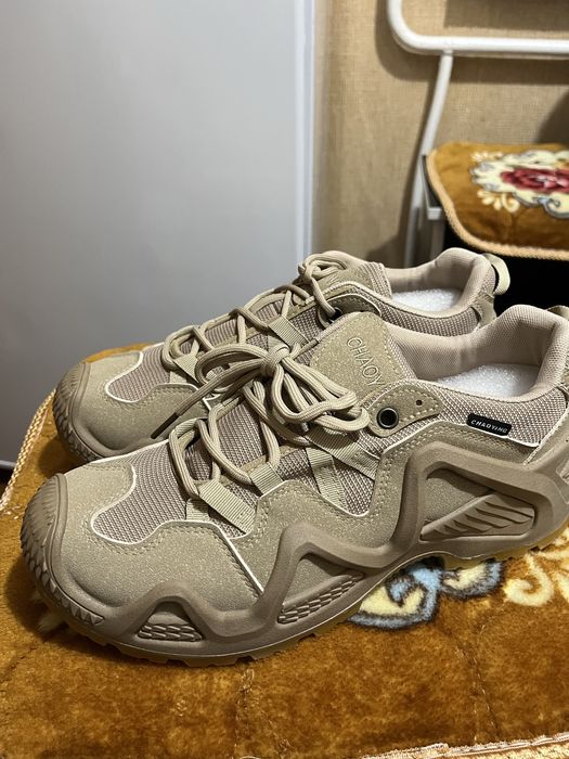 Военные кроссовки