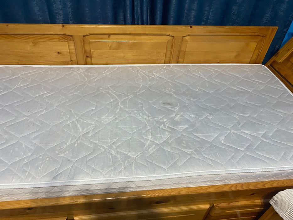 Обзавеждане с мебели от дърво