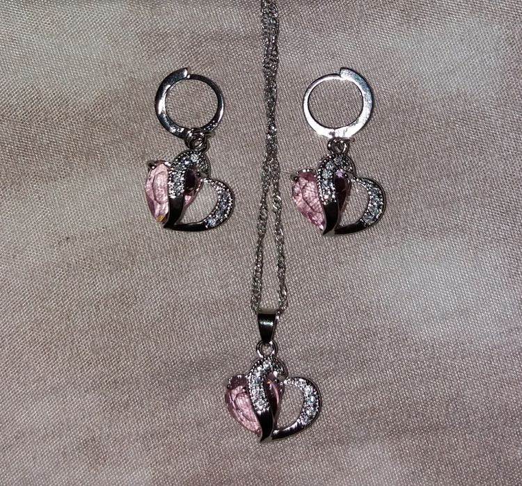 Комплект колие и обици, сърца с циркони  ,сребро 925