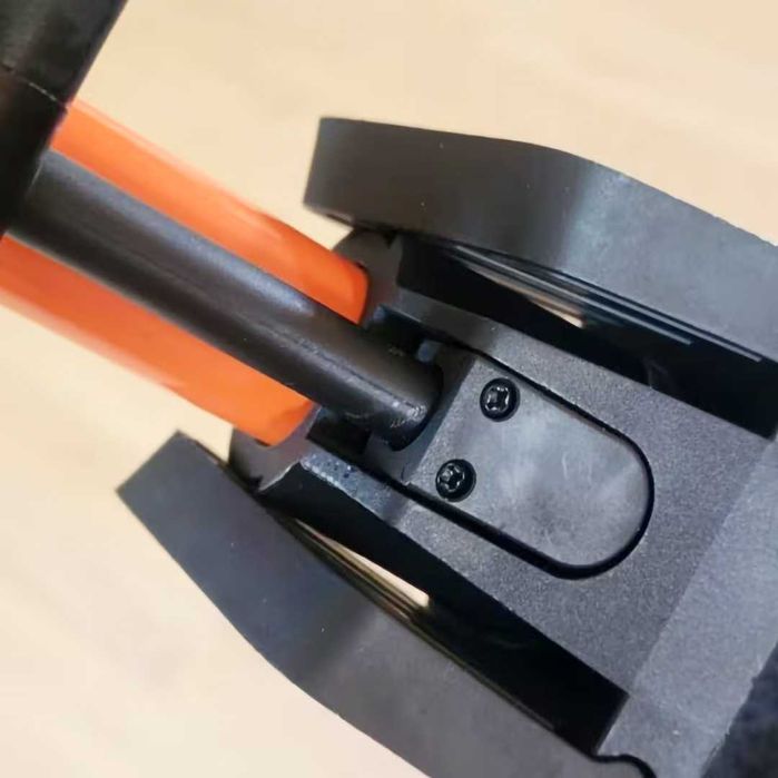 Ръчна помпа с манометър MARTAR, Стоманена, Сгъваема, 11 Bar / 160 PSI