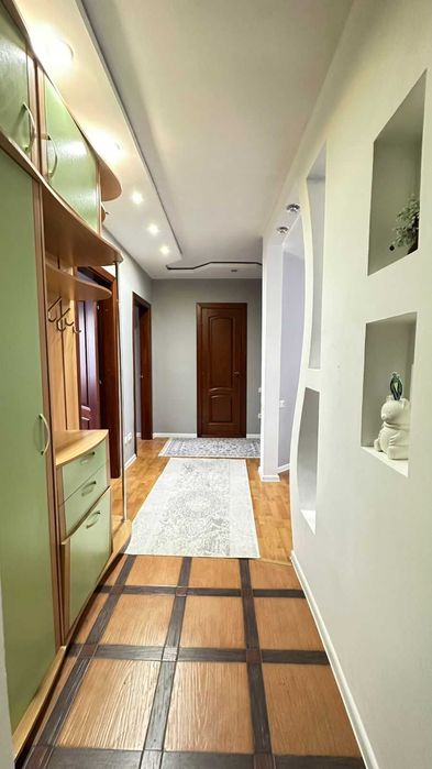 Продам 3х ком кв в 4 мкр