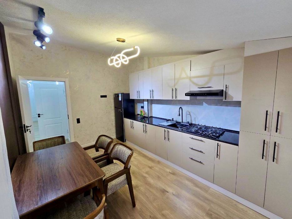 Продаётся 3-комнатная квартира (мансарда) в новостройке