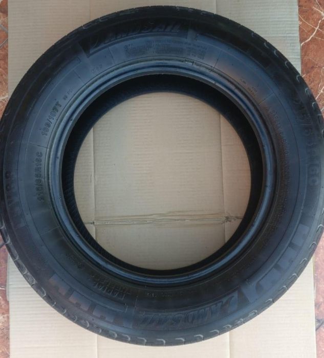 Anvelope vara 215/65R16C si  iarna 195/65/15