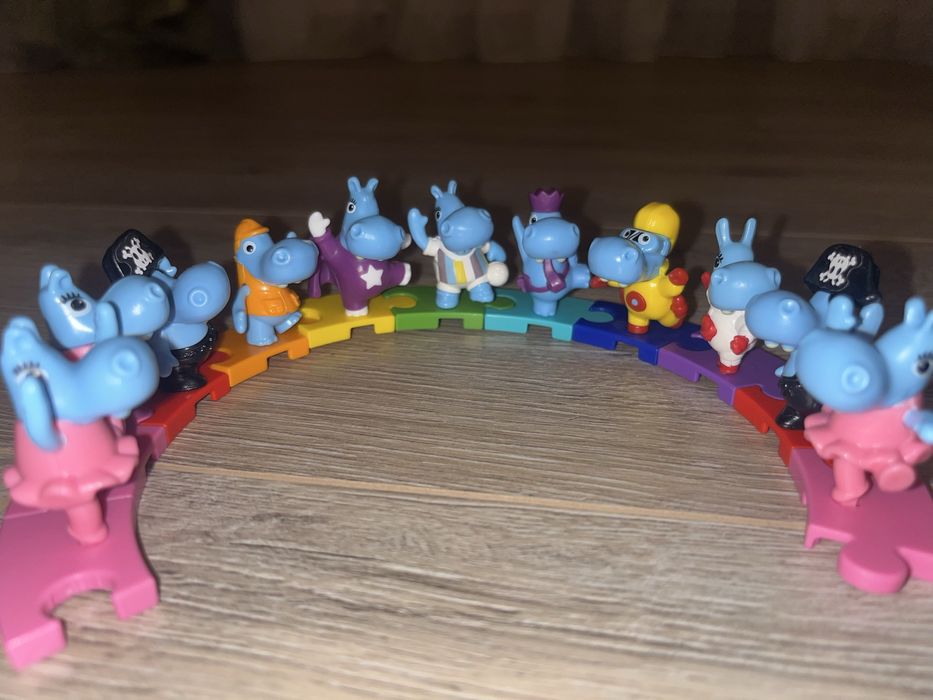 Киндер игрушки серия бегемотиков