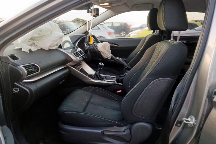 Dezmembrez Mitsubishi Eclipse Cross 1