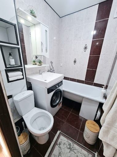 Продам 2 к.кв. в районе Обл.Акимата