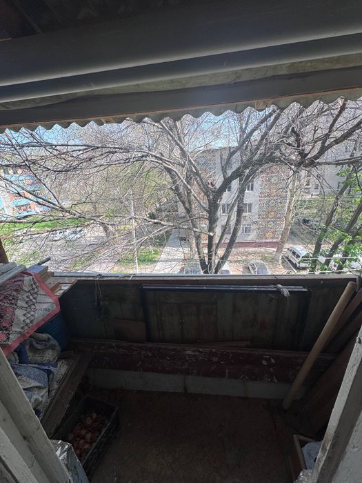 Срочно Продаётся 1 ком  Квартира в Чирчике район Троийцк ор. 14 школа