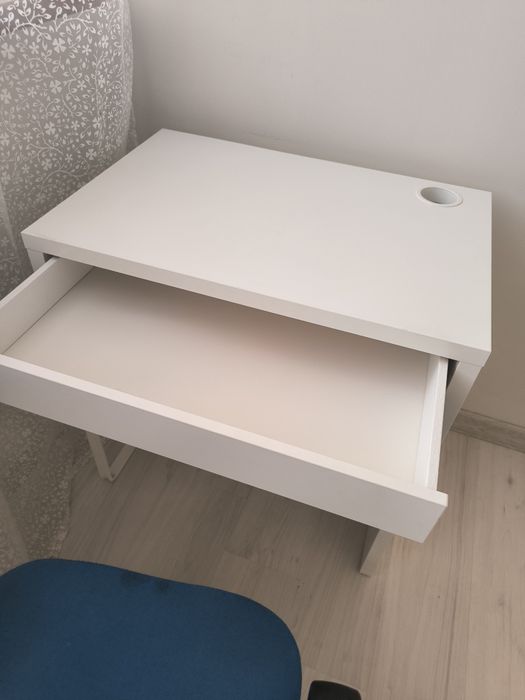 Стол письменный IKEA Mikke