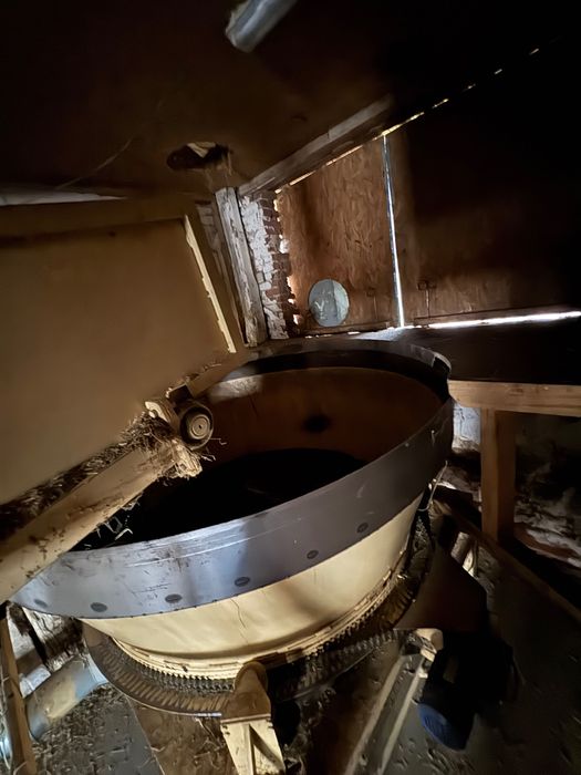 Линия за производство на пелети от люцерна,слама, слънчогледова обелка