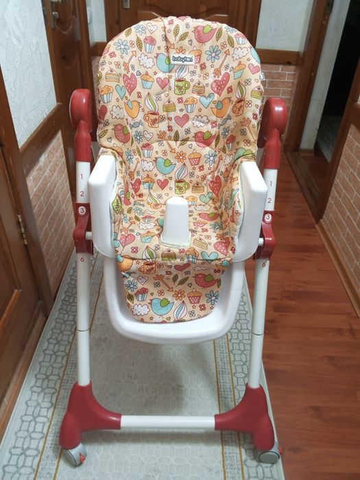 Стул для кормления детей
