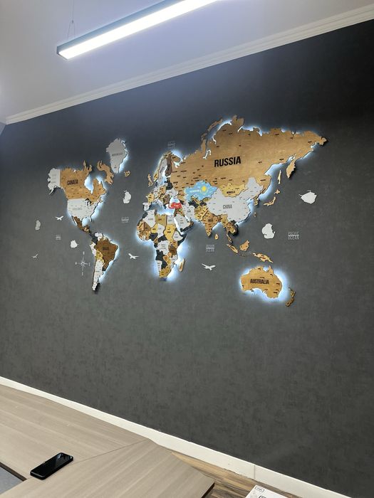 Карта мира из дерево