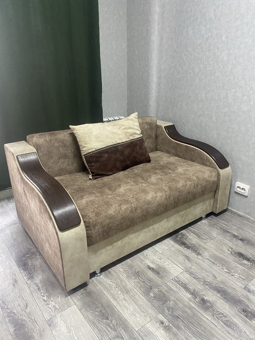 Продам диван, раскладывается