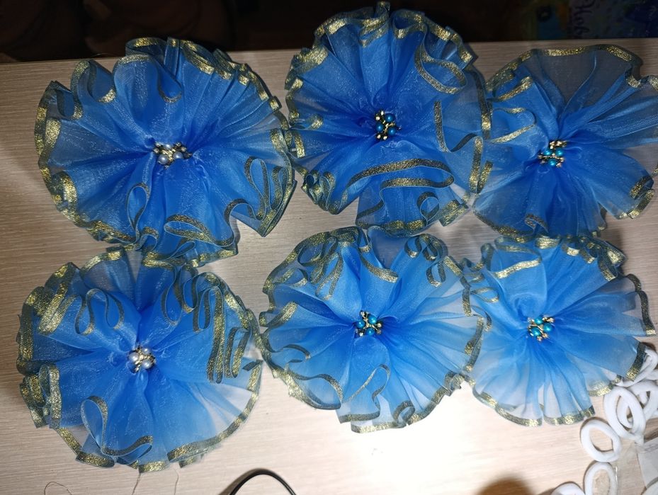 Продам бантики для девочек