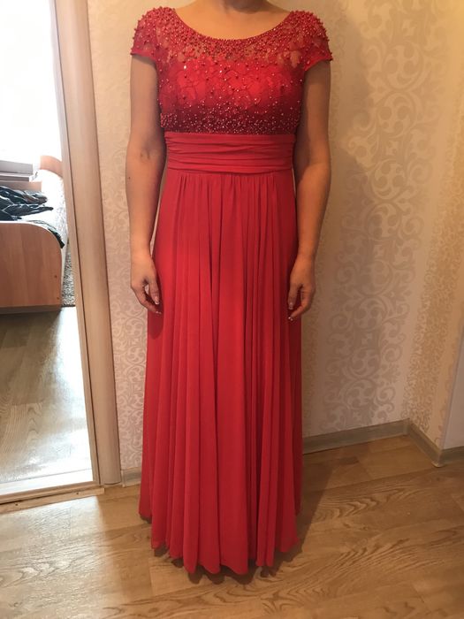 Продам красивое вечернее платье