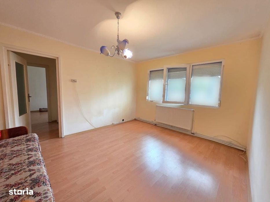 2 camere, semidecomandat, str. Smirodava, parter,