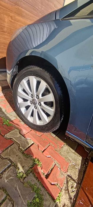 Masina opel zafira