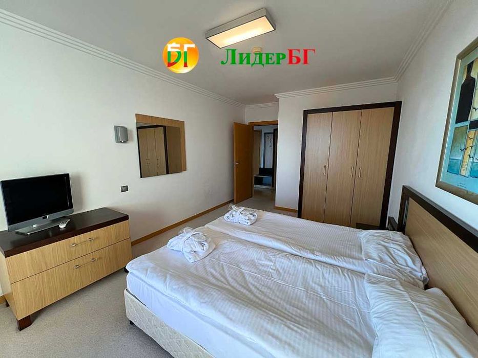 Двустаен апартамент с фронтална морска панорама в комплекс със СПА