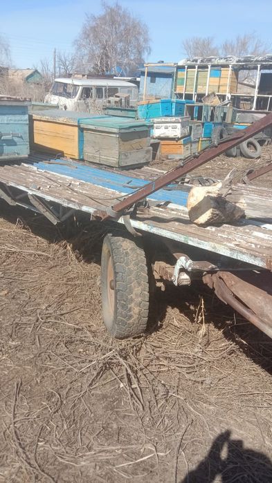 Прицеп пчеловодный