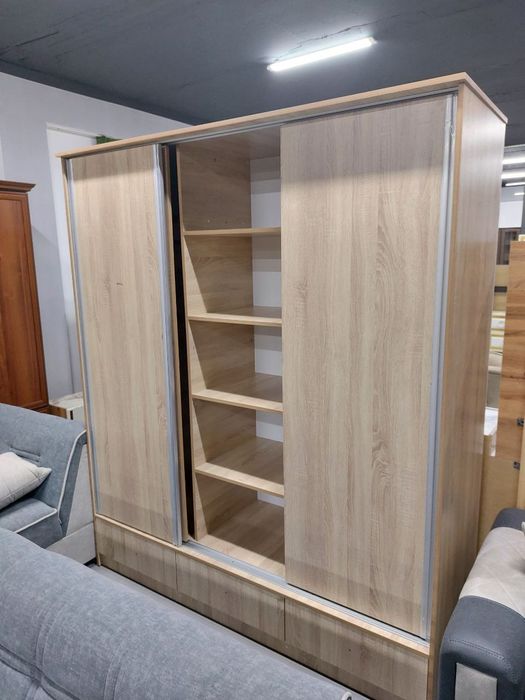 Мебель на заказ Шкаф купе и бистро