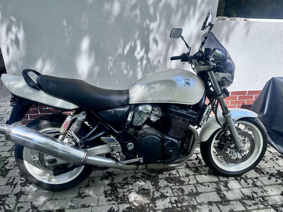 Suzuki Inazuma Gsx750