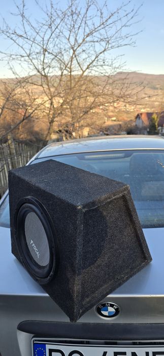 Subwoofer focal cu stație jbl