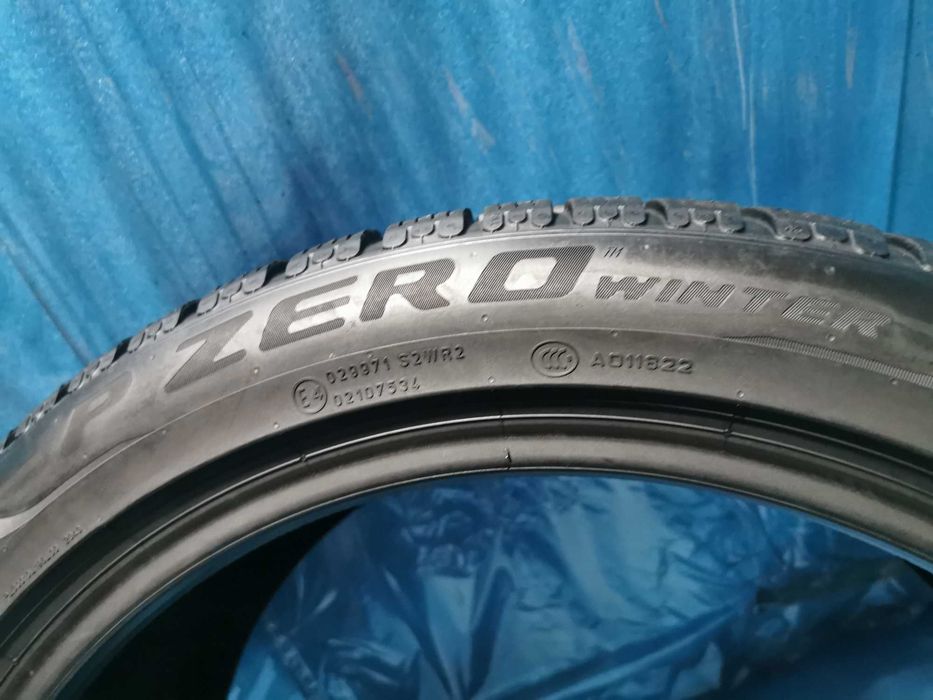 245/45/20 pirelli m+s 2 buc