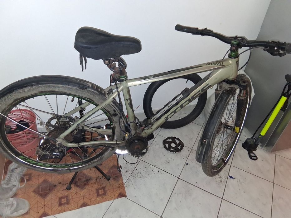 Bicicleta electrica Bafang 1000 + baterie 38.4ah , DOAR pentru cine se pricepe (necesită reparații)