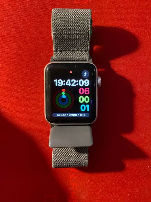 Apple Watch Series 3 42мм